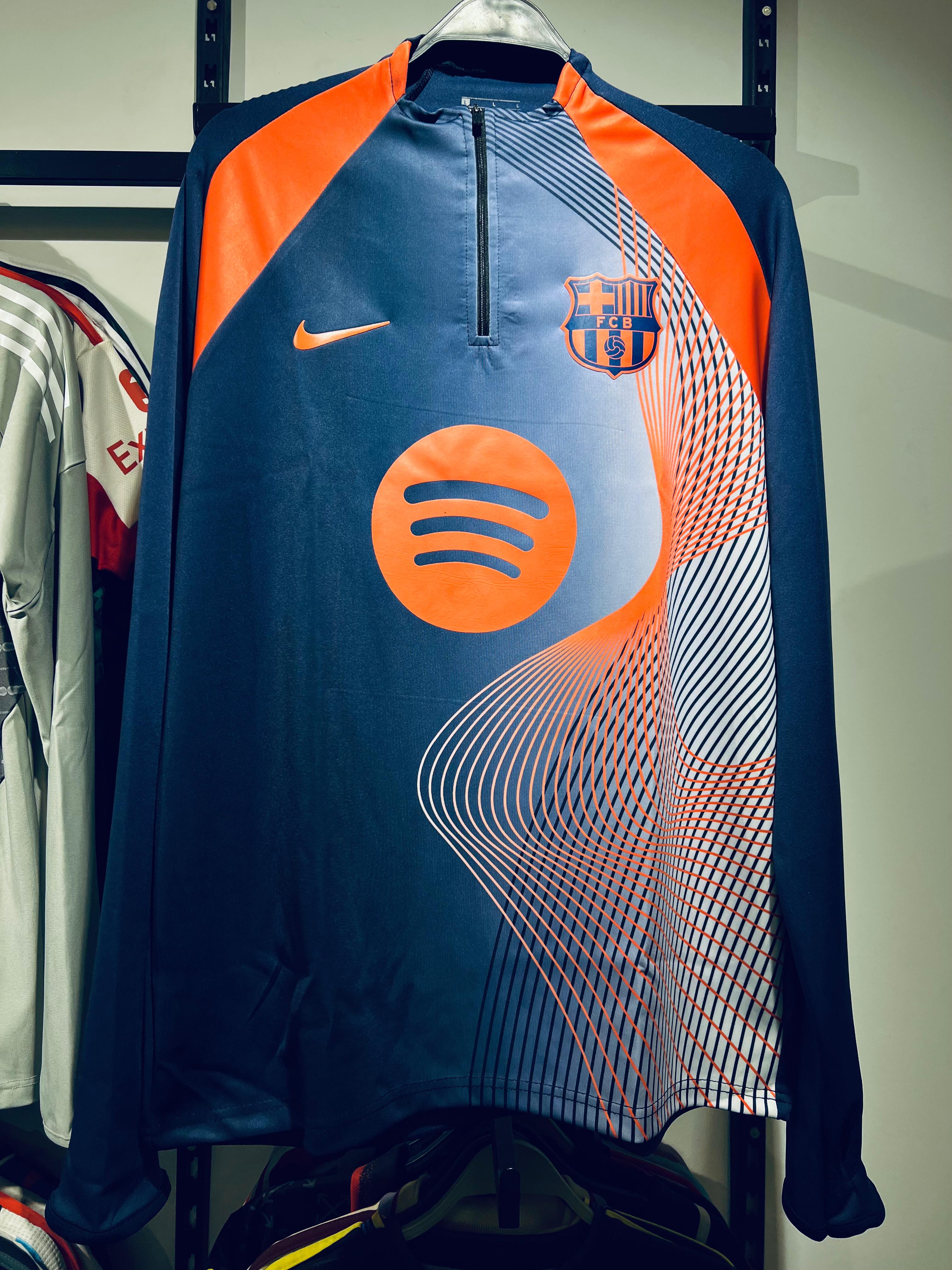 تراك برشلونه تخيلي