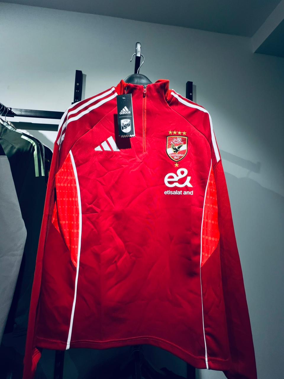 تراك اهلي احمر جديد