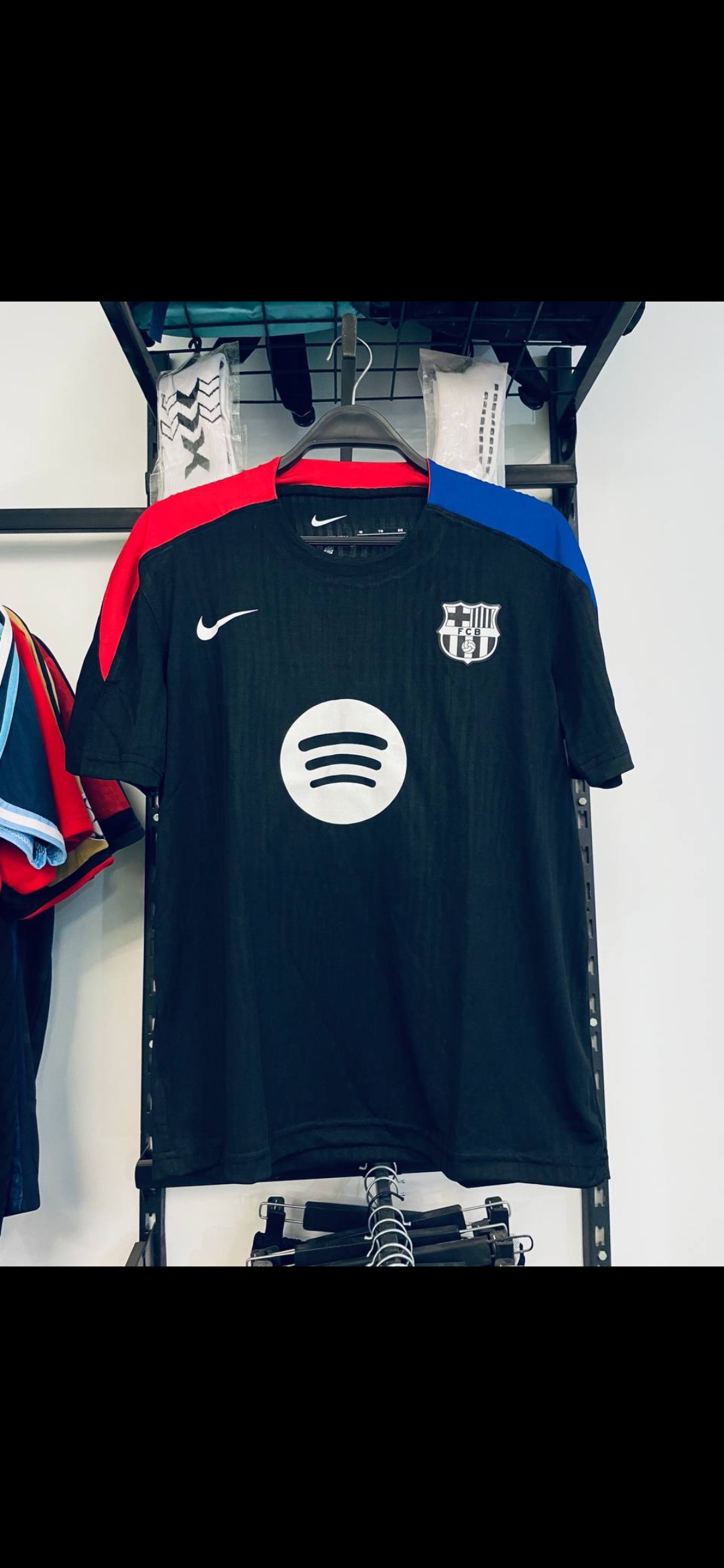 برشلونه التدريب الجدبد