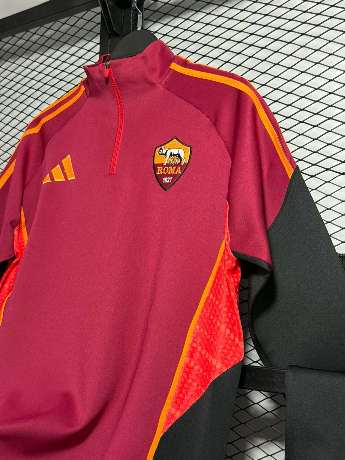 تراك روما thumbnail