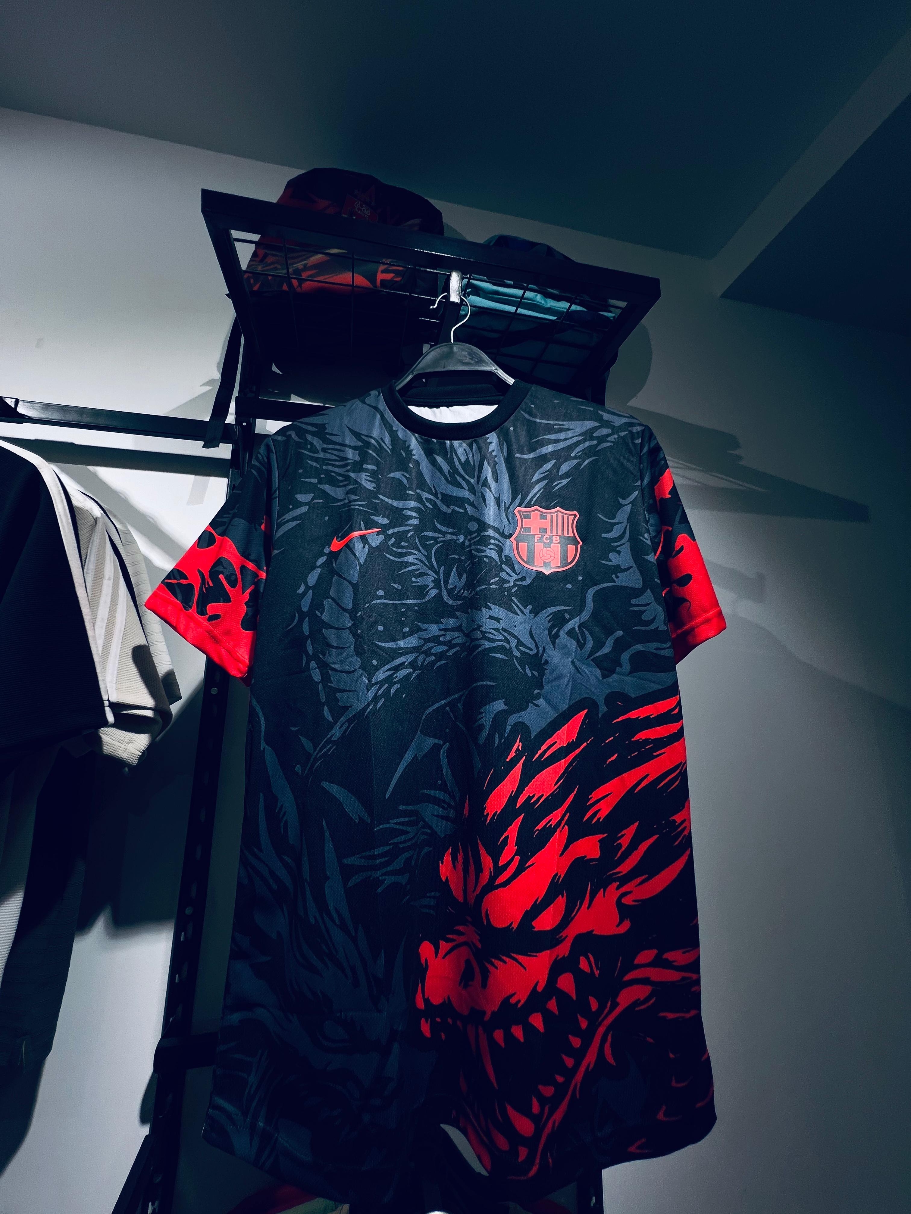 برشلونه الأسود دراجون thumbnail